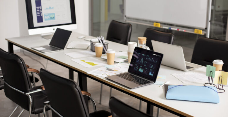 modern-equipped-computer-lab