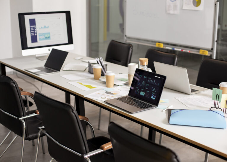 modern-equipped-computer-lab